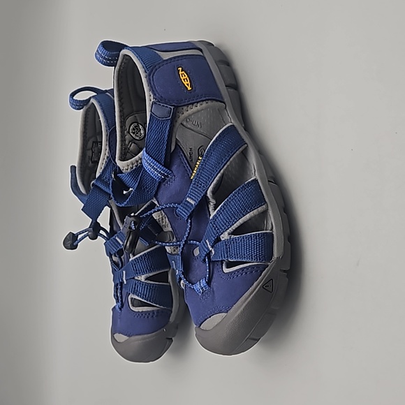 Keen Sandals Kid size 4 blue hiking sandals - Picture 8 of 13